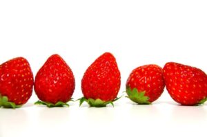 ダイエットライフにいちごを取り入れてみませんか！効果と食べ方についてご紹介！！