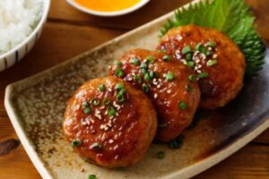 鶏つくねを取り入れてみませんか！筋トレ、ダイエット効果も含まれています！