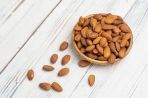 アーモンドを上手く活用してボディメイクしていきましょう！