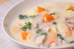 シチューは様々な栄養を一度に摂ることが出来ます◎食べ方や注意点をご紹介！