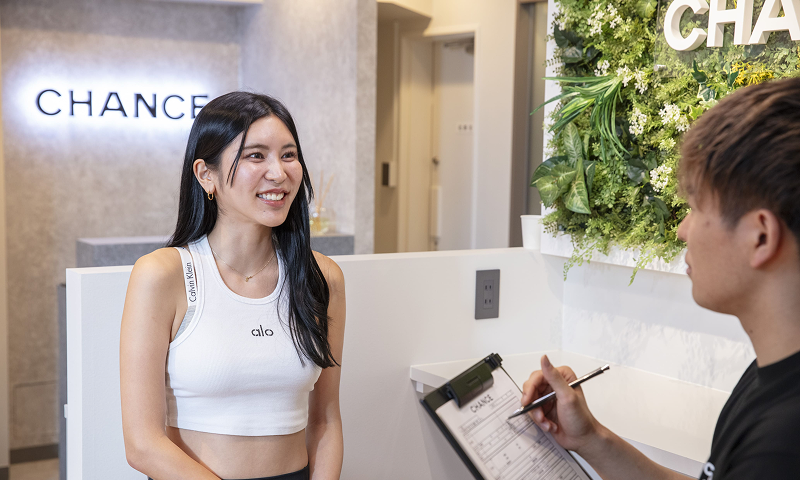 CHANCE GYM五反田店にて、女性会員が